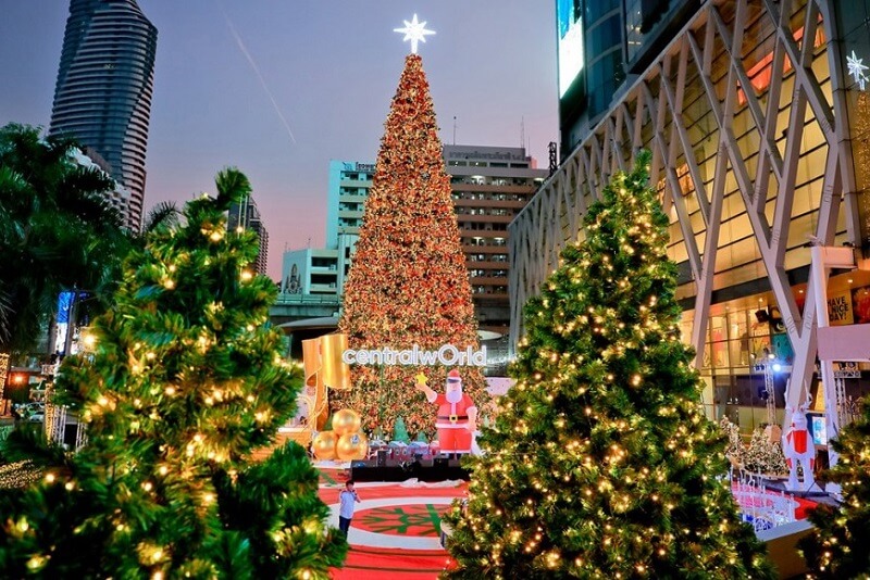 曼谷中央世界購物中心點亮‘幸福世界’聖誕燈飾